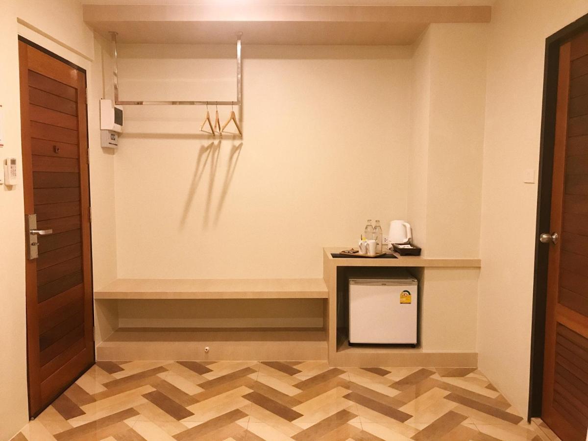 Sj Miracle Hotel Хат Яй Екстериор снимка