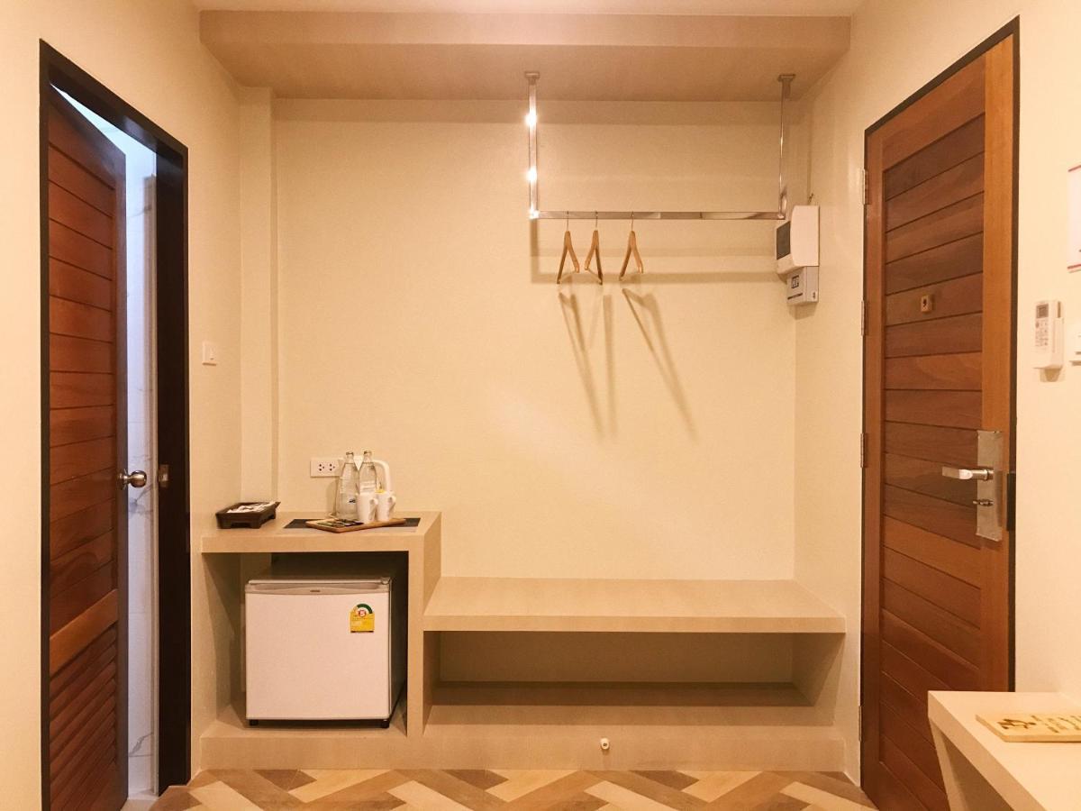 Sj Miracle Hotel Хат Яй Екстериор снимка