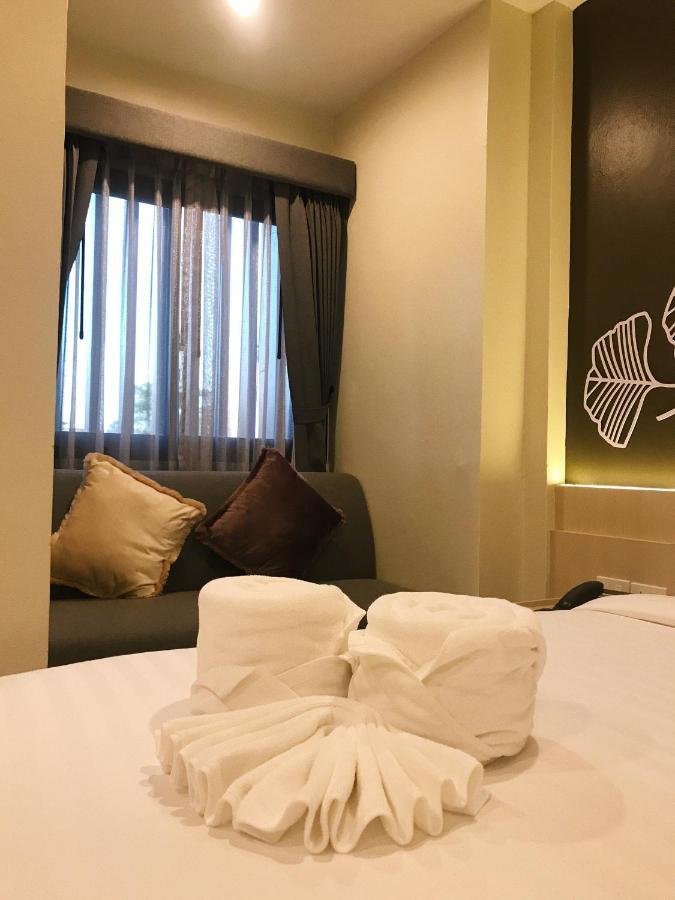 Sj Miracle Hotel Хат Яй Екстериор снимка