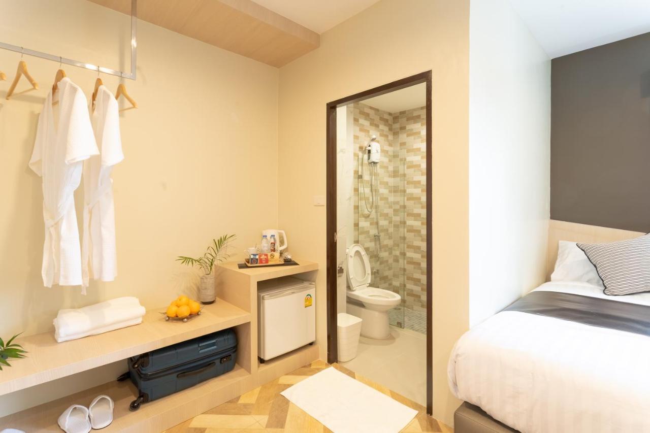 Sj Miracle Hotel Хат Яй Екстериор снимка